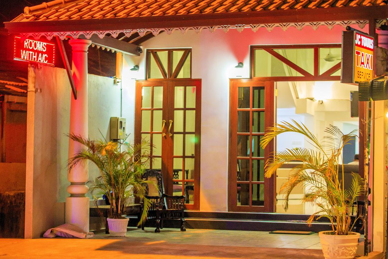 Ruki Sea Reach Hotel Kudapaduwa Exterior foto