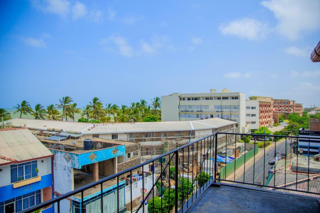 Ruki Sea Reach Hotel Kudapaduwa Exterior foto